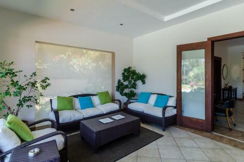 Luxury Villas At Sea Horse Ranch