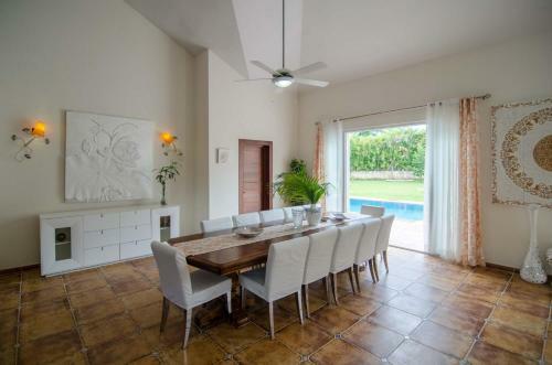 Luxury Villas At Sea Horse Ranch