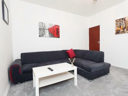 Ruth Apartments