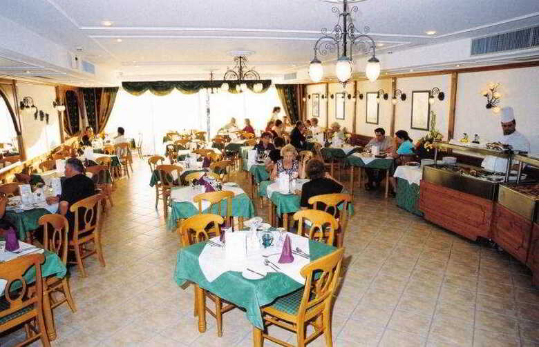 Hotel Pergola Club