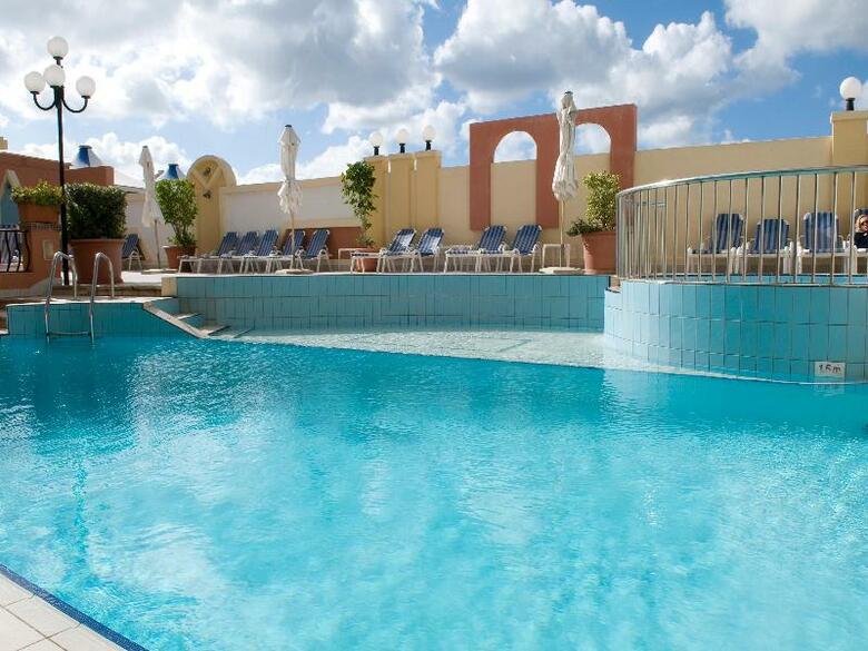 Hotel Pergola Club