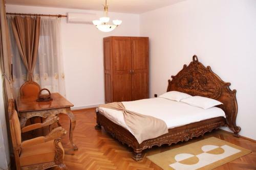 Hostal Casa Craiova Nuova