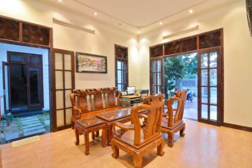 Hotel Redrose Villa
