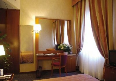 Ascot Hotel