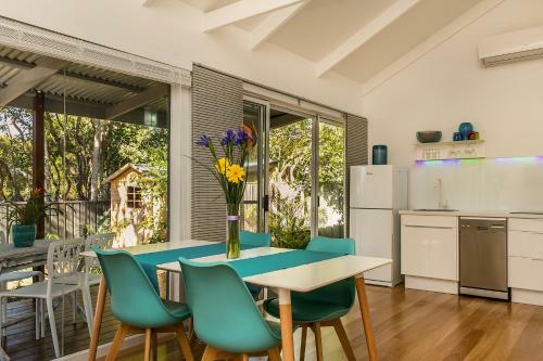 Kookaburra Beach Cottage On Tallow