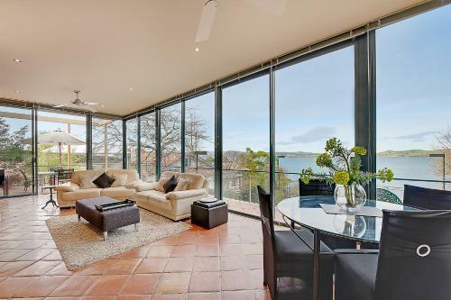 Kylakin On The Derwent River- Rejuvenate Stays