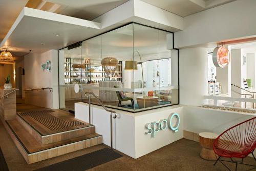 Hotel Qt Gold Coast