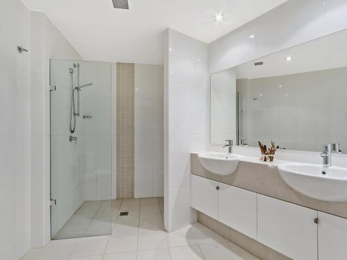 Coast Luxury Apartment 3