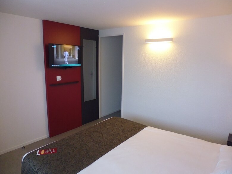 Hotel Campanile Mayenne