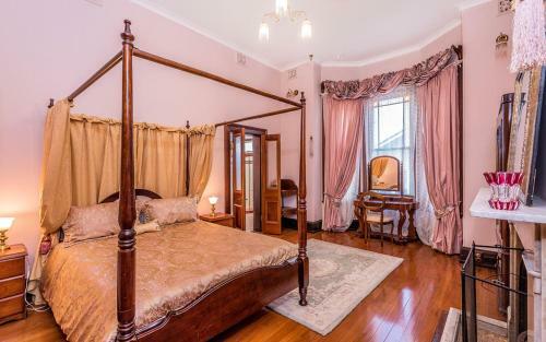 Villa Rosslyn