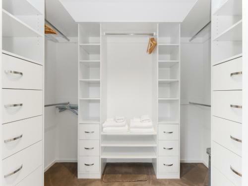 Boutique Stays - Seventh Street