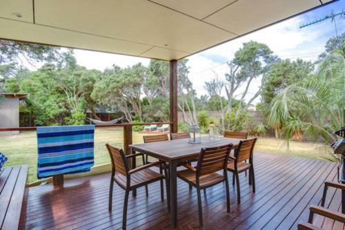 Tasman Surf House - So Close To The Beach