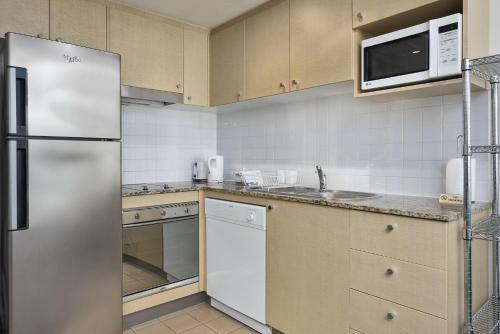 Astra Apartments Chatswood - Help Street