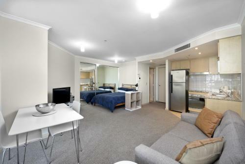 Astra Apartments Chatswood - Help Street