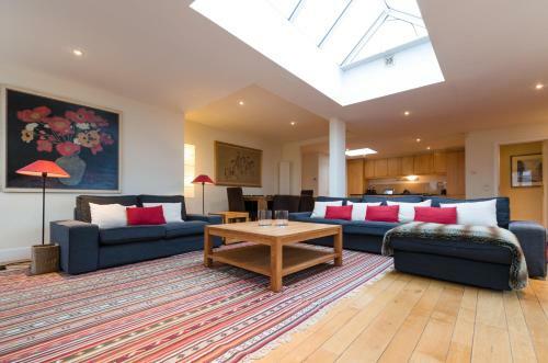 Apartamento 3 Bedroom Penthouse
