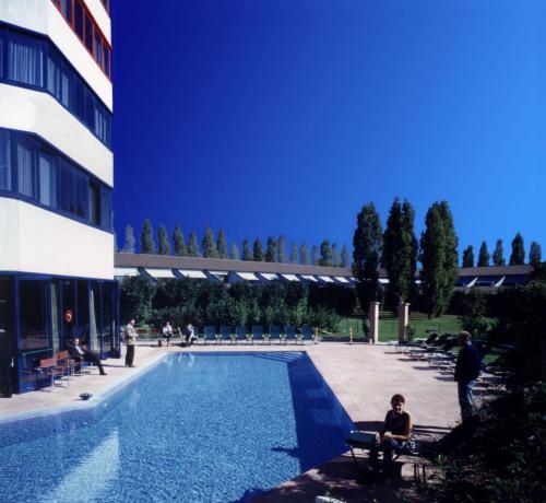 Hotel Business
