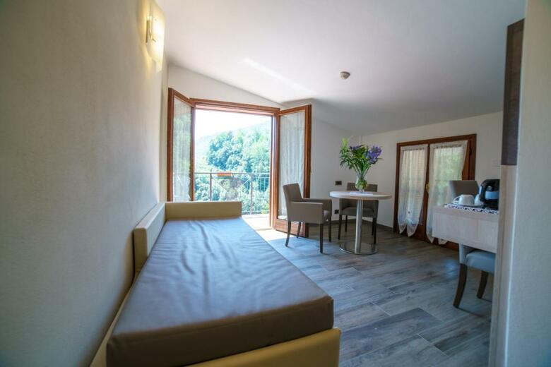 Hotel Lago Bin