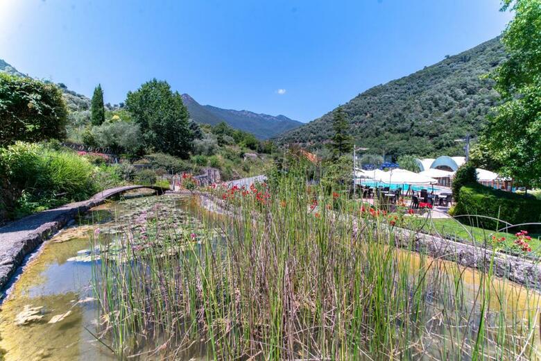 Hotel Lago Bin