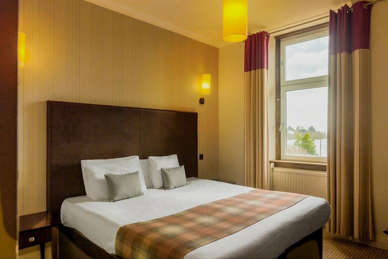 Rosslea Hall Hotel