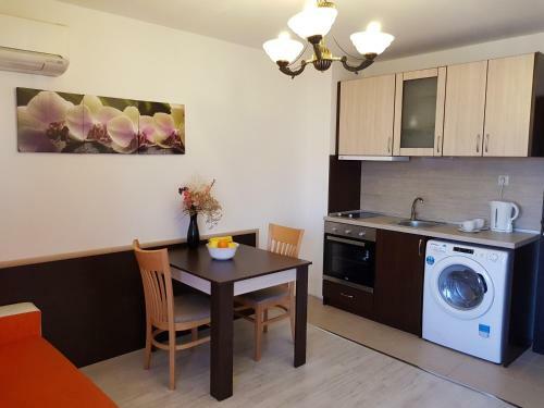 Mariya's Apartments
