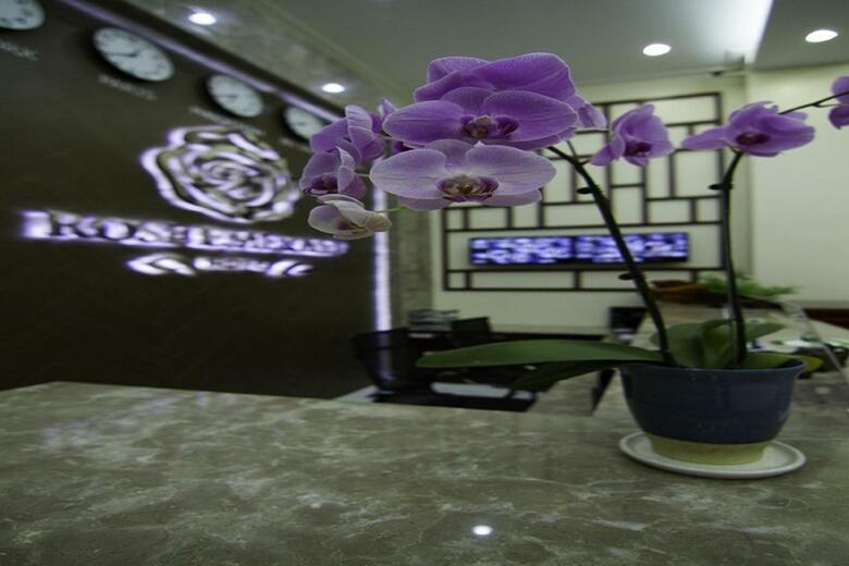 Rose Emerald Hotel