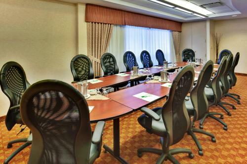 Holiday Inn Sarnia Hotel & Conference Centre