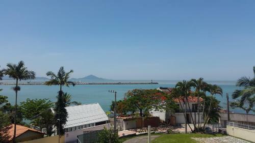 Hostal Pousada Cabe�udas