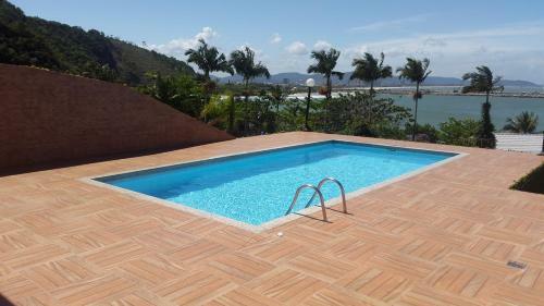 Hostal Pousada Cabe�udas