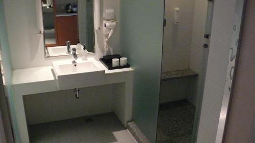 Ji Hotel Tianjin Binjiangdao