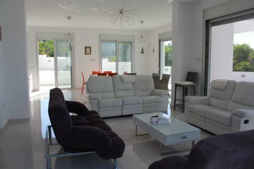 Marymina Villa