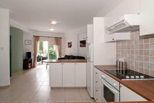 Artemis Maria Apartment