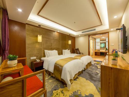 River Side Resort Hotel