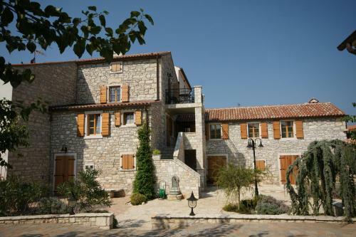 Apartments Villa Stapo