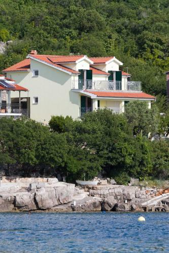 Apartments Vukeli?