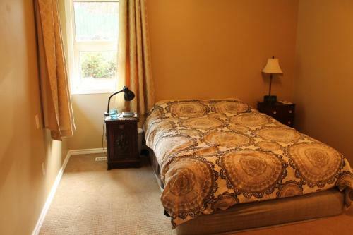 Hostal Revelstoke Mountain B&B Guesthouse