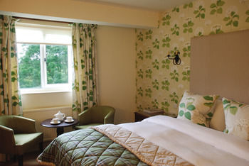 Hotel The Bear Of Rodborough