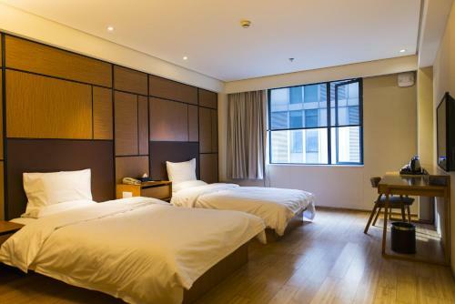 Ji Hotel Dalian Peace Square