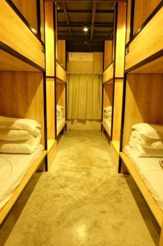 Dandong Bless House International Youth Hostel