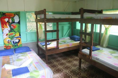 Hostal Life For Life Sea Tutle Drake