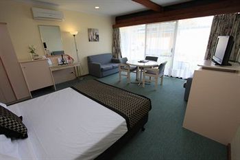 Hotel Comfort Inn William Macintosh