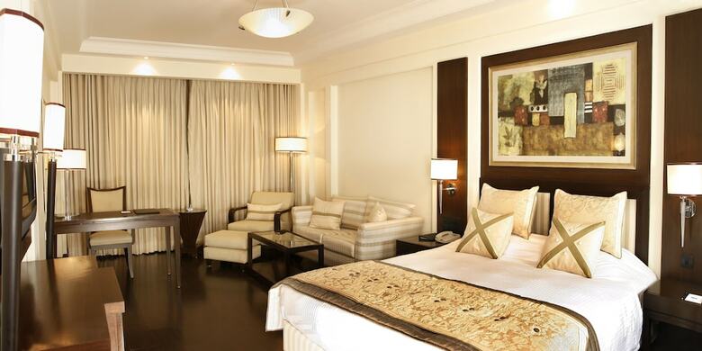 Hotel Pride Park Premier