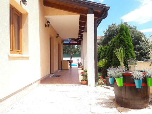 Villa Vacation Home Licinius