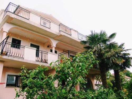Apartments Bon