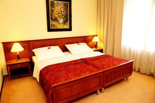 Hotel Maty?�k