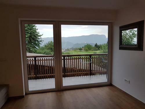 Hostal Apartments Maria