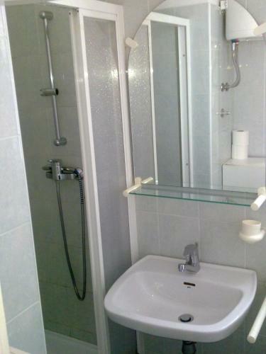 Hostal Dom Mladinske Knjige Fiesa
