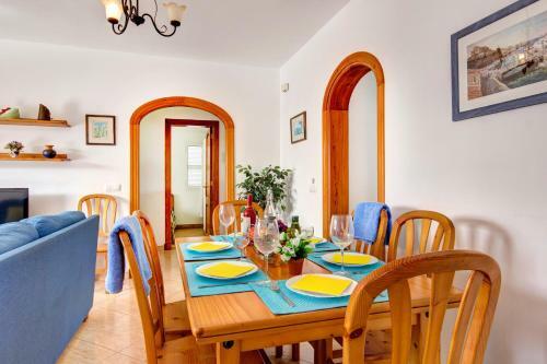 Villa Roser