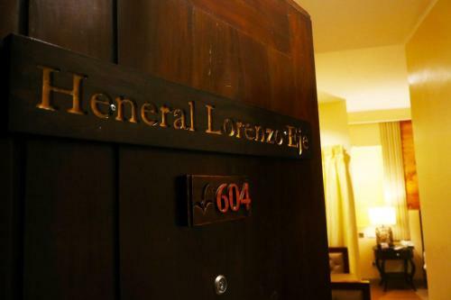 Palm Grass Hotel