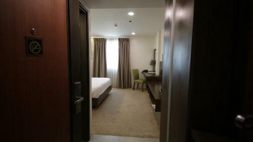 Top Star Hotel