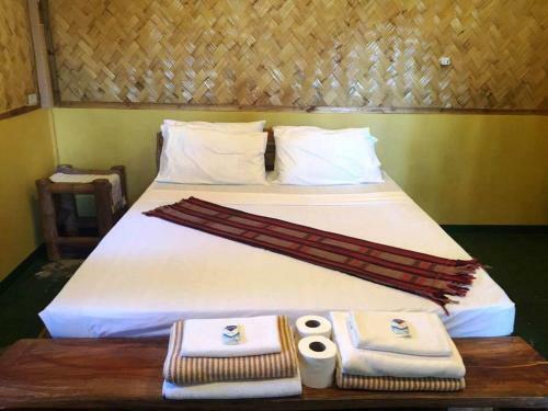 Hotel Garden Bay Beach Resort El Nido